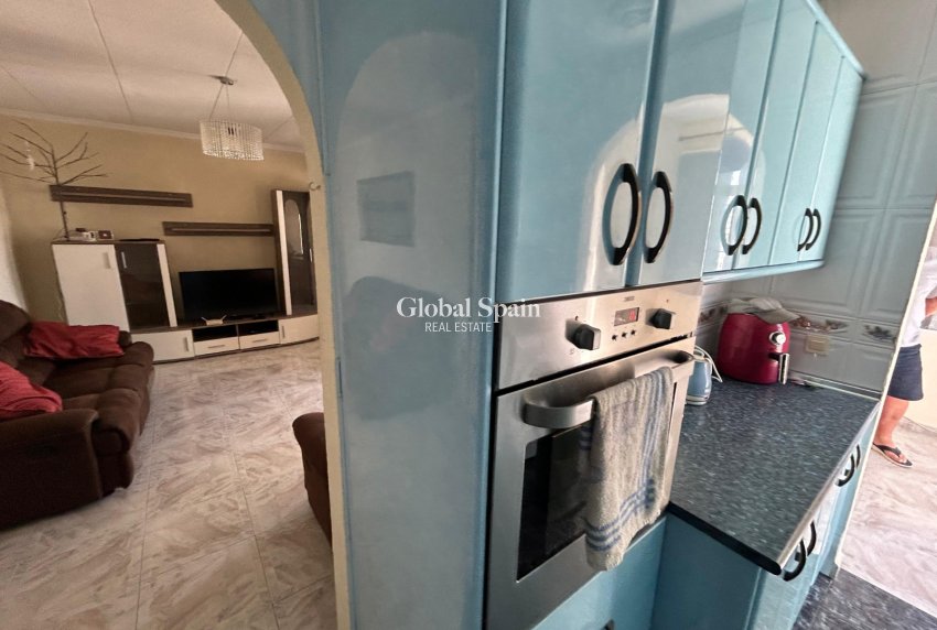 Resale - HOUSE -
TORREVIEJA - Costa Blanca