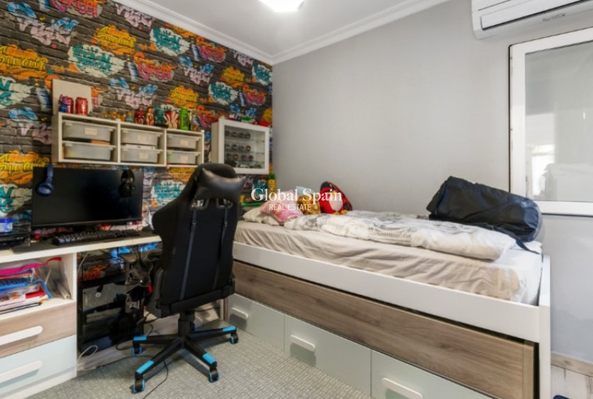 Resale - HOUSE -
TORREVIEJA - Costa Blanca