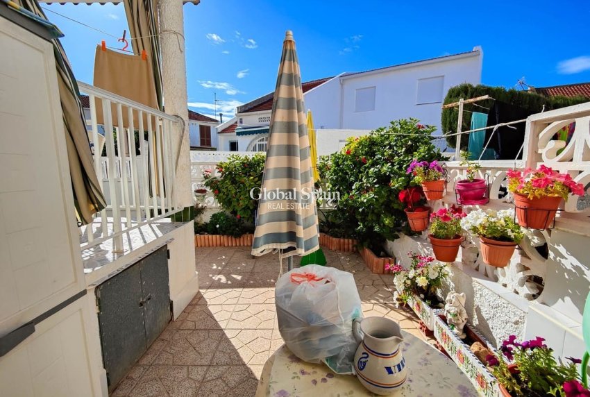 Resale - HOUSE -
TORREVIEJA - Costa Blanca