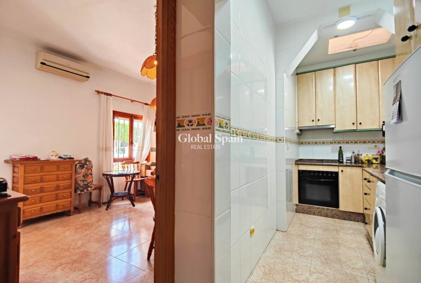 Resale - HOUSE -
TORREVIEJA - Costa Blanca