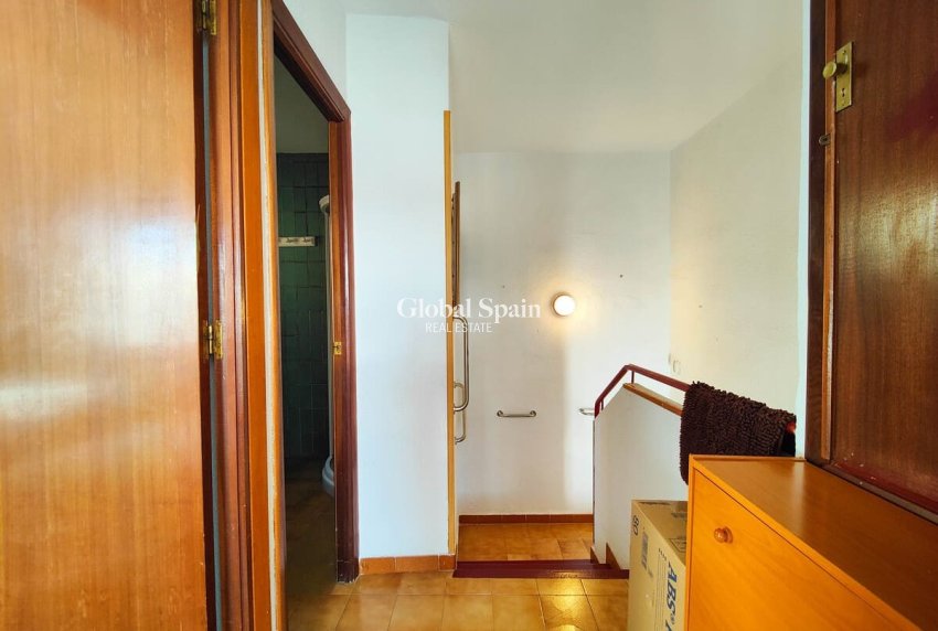 Resale - HOUSE -
TORREVIEJA - Costa Blanca