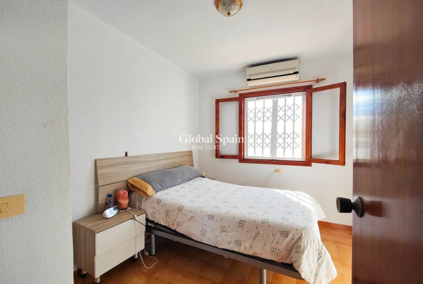 Resale - HOUSE -
TORREVIEJA - Costa Blanca