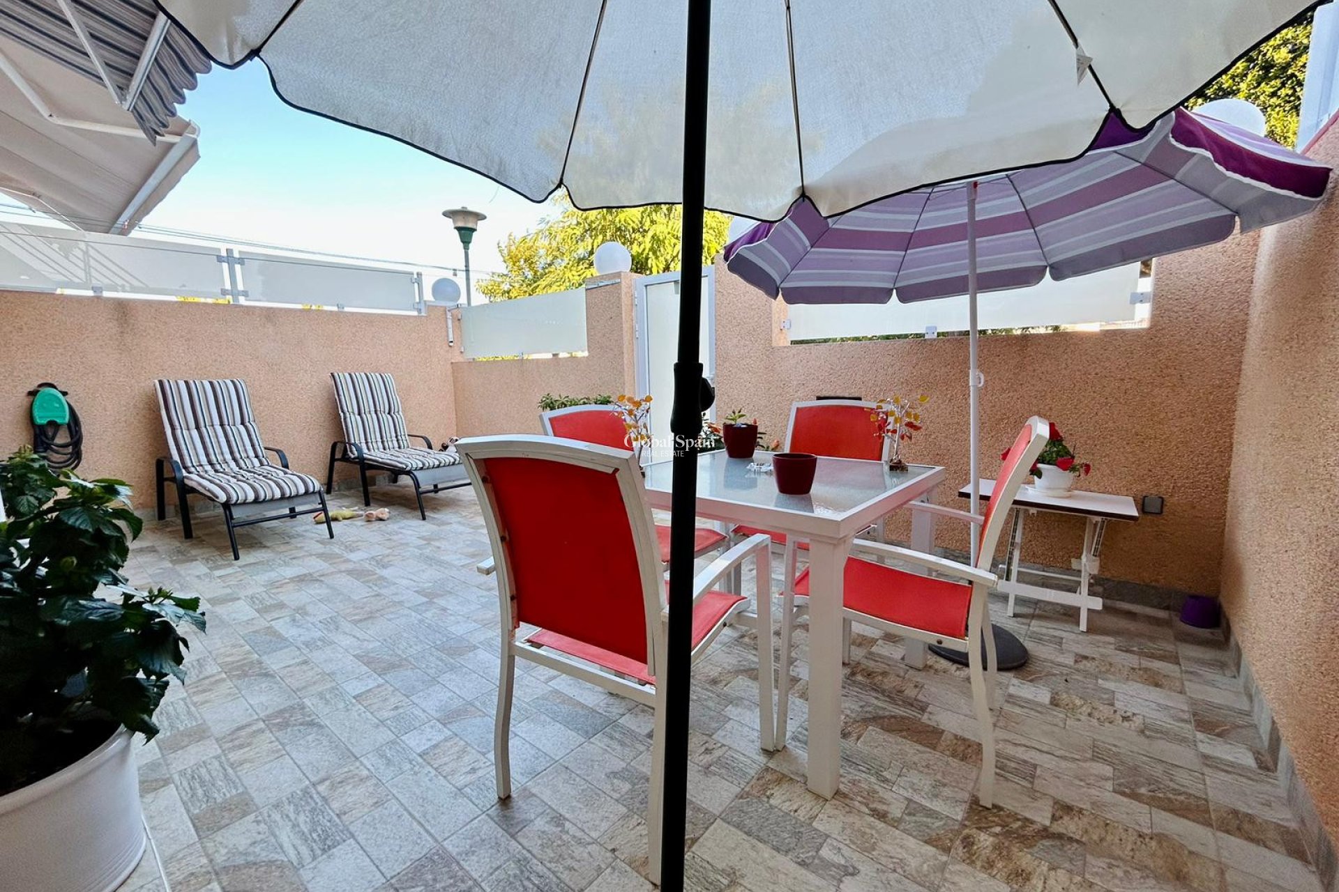 Resale - HOUSE -
TORREVIEJA - Costa Blanca