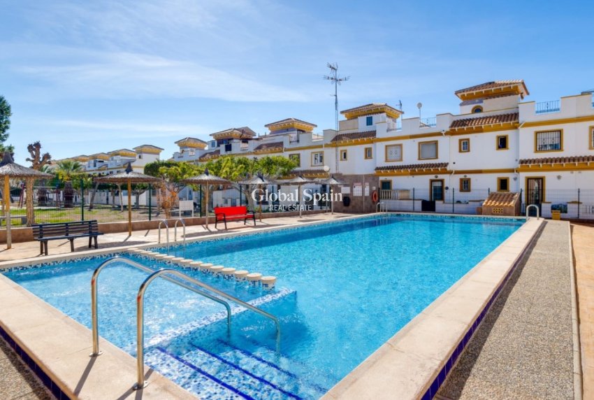 Resale - HOUSE -
TORREVIEJA - Costa Blanca