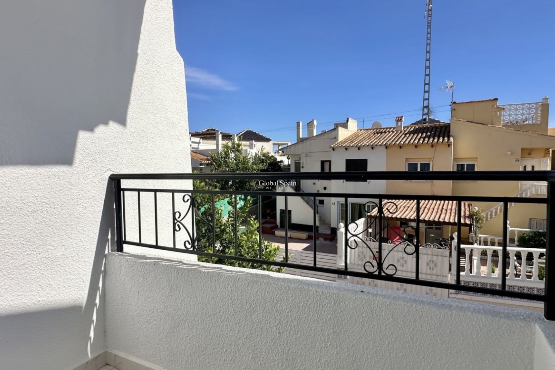 Resale - HOUSE -
TORREVIEJA - Costa Blanca