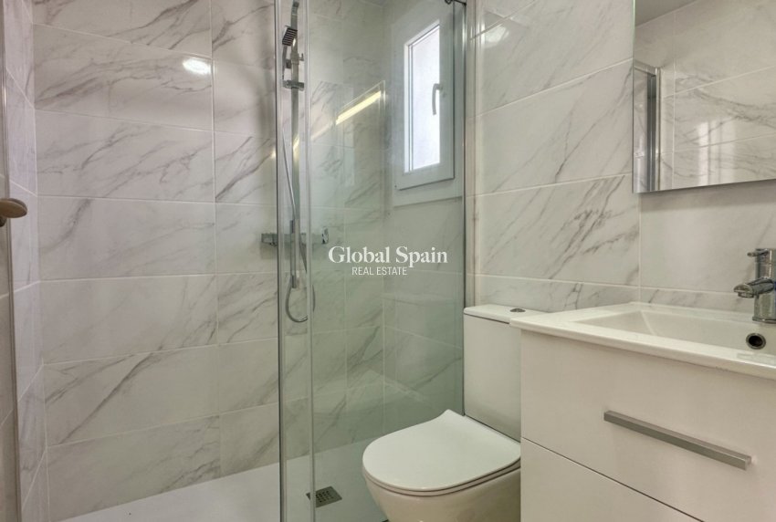 Resale - HOUSE -
TORREVIEJA - Costa Blanca