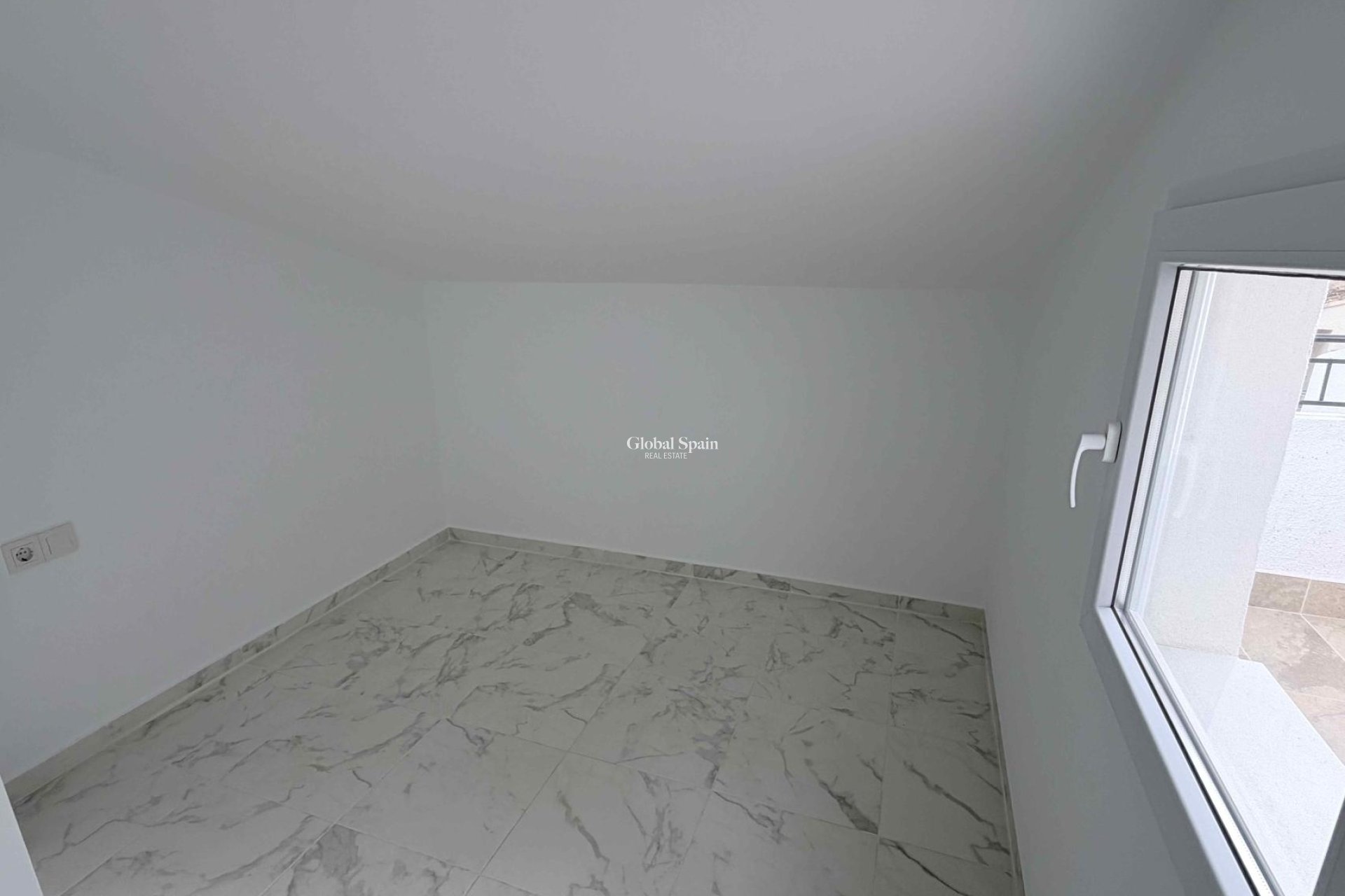 Resale - HOUSE -
TORREVIEJA - Costa Blanca