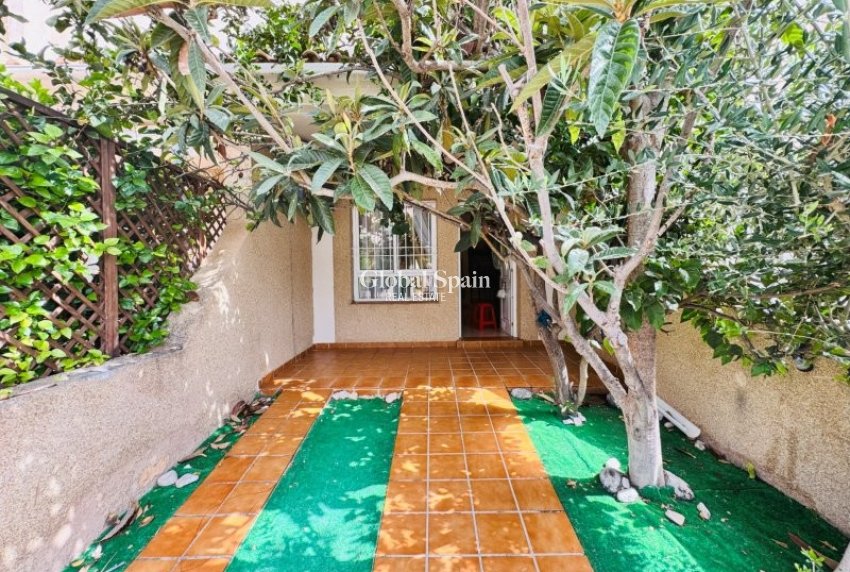 Resale - HOUSE -
TORREVIEJA - Costa Blanca