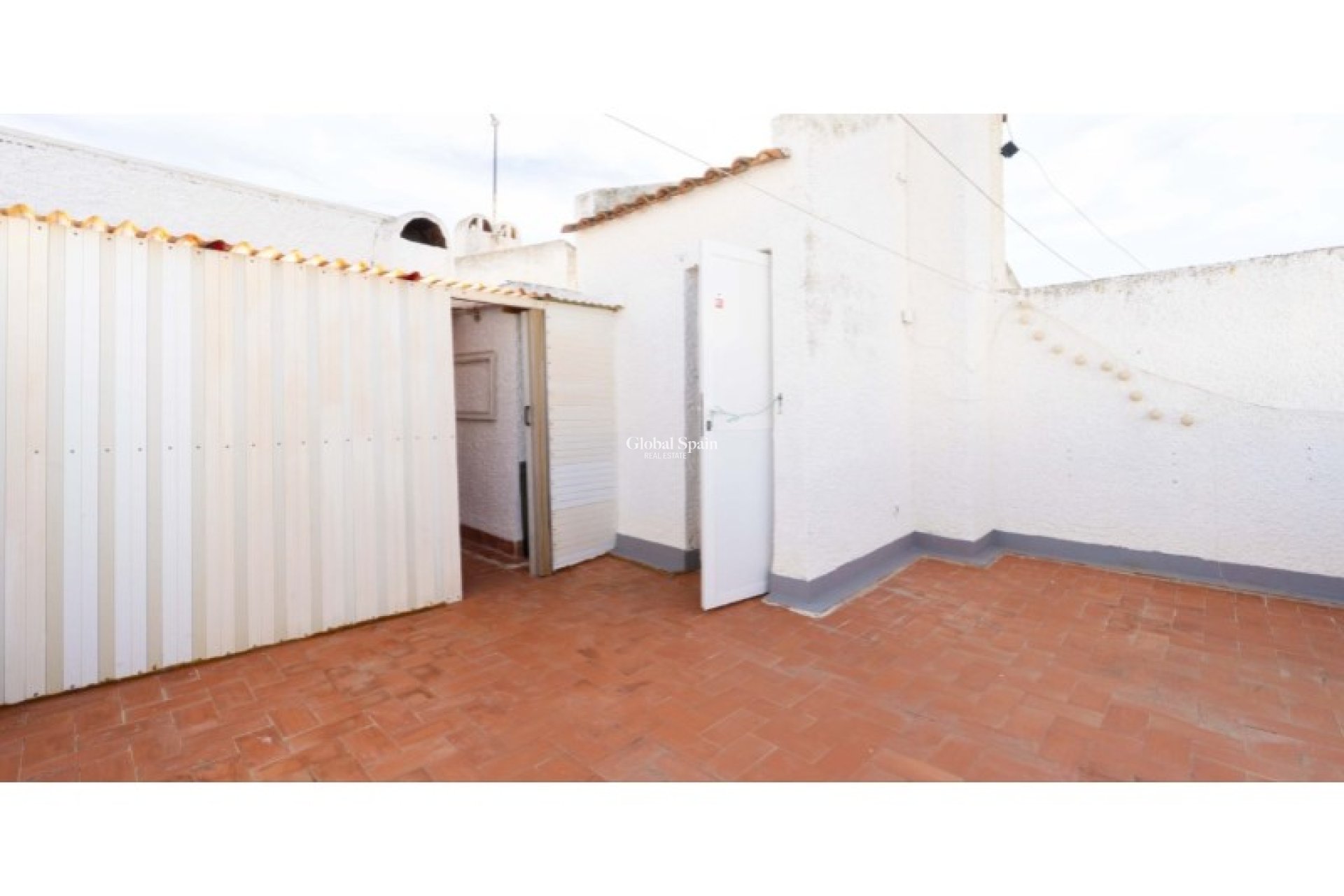 Resale - HOUSE -
TORREVIEJA - Costa Blanca