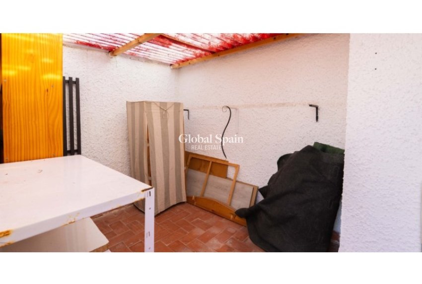 Resale - HOUSE -
TORREVIEJA - Costa Blanca