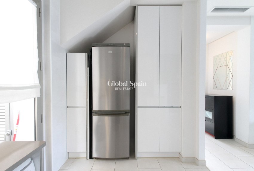 Resale - HOUSE -
TORREVIEJA - Costa Blanca