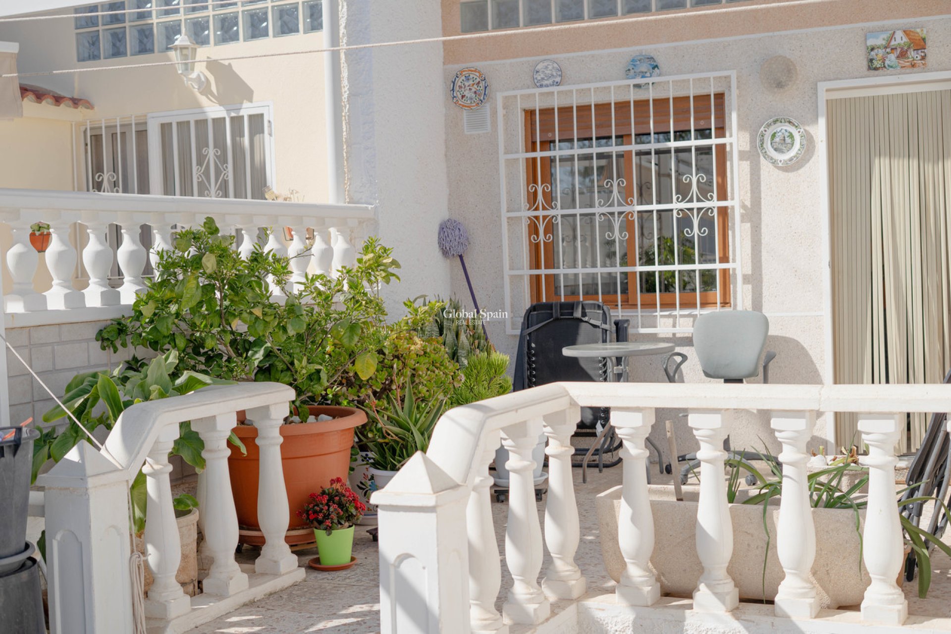 Resale - HOUSE -
TORREVIEJA - Costa Blanca