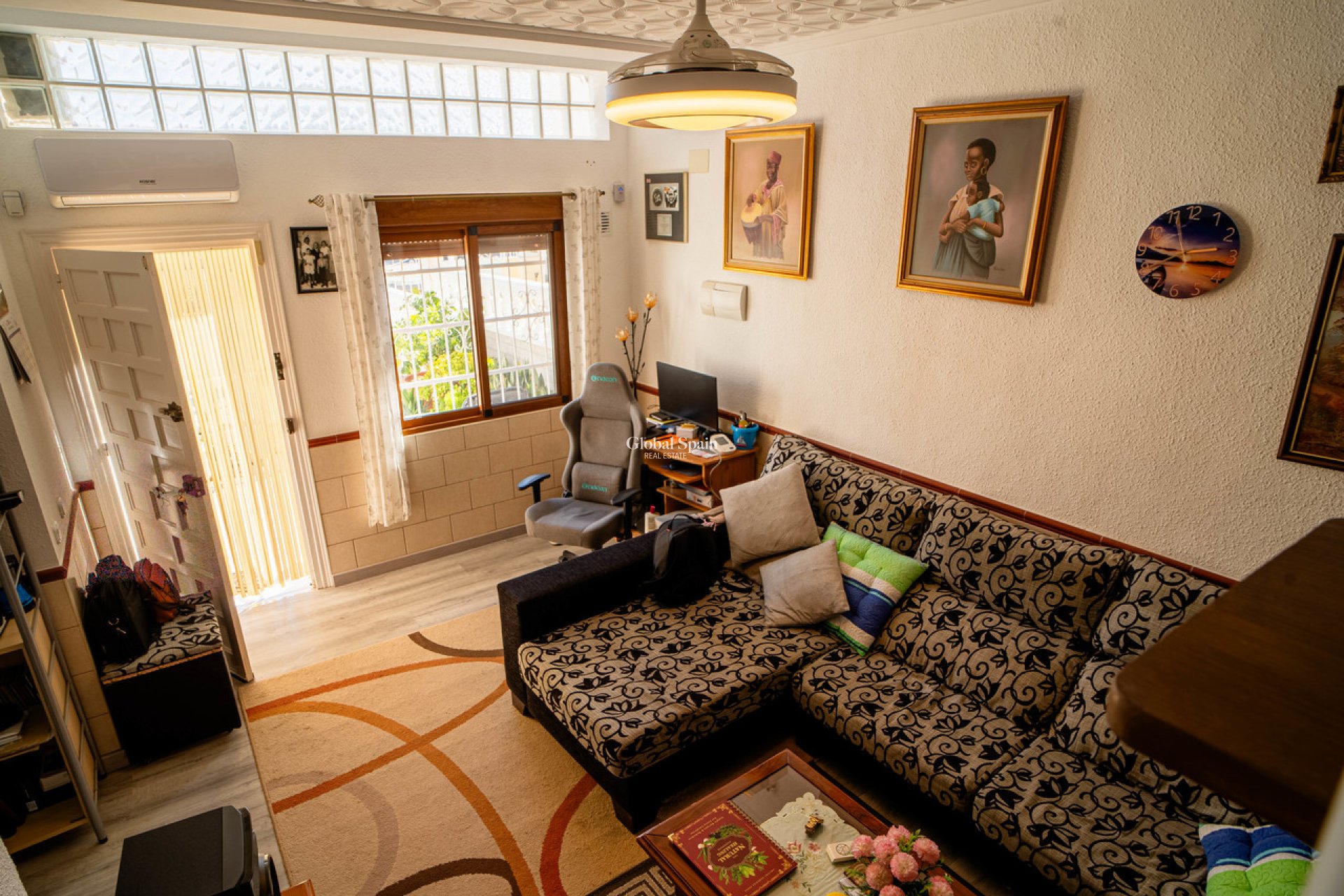 Resale - HOUSE -
TORREVIEJA - Costa Blanca