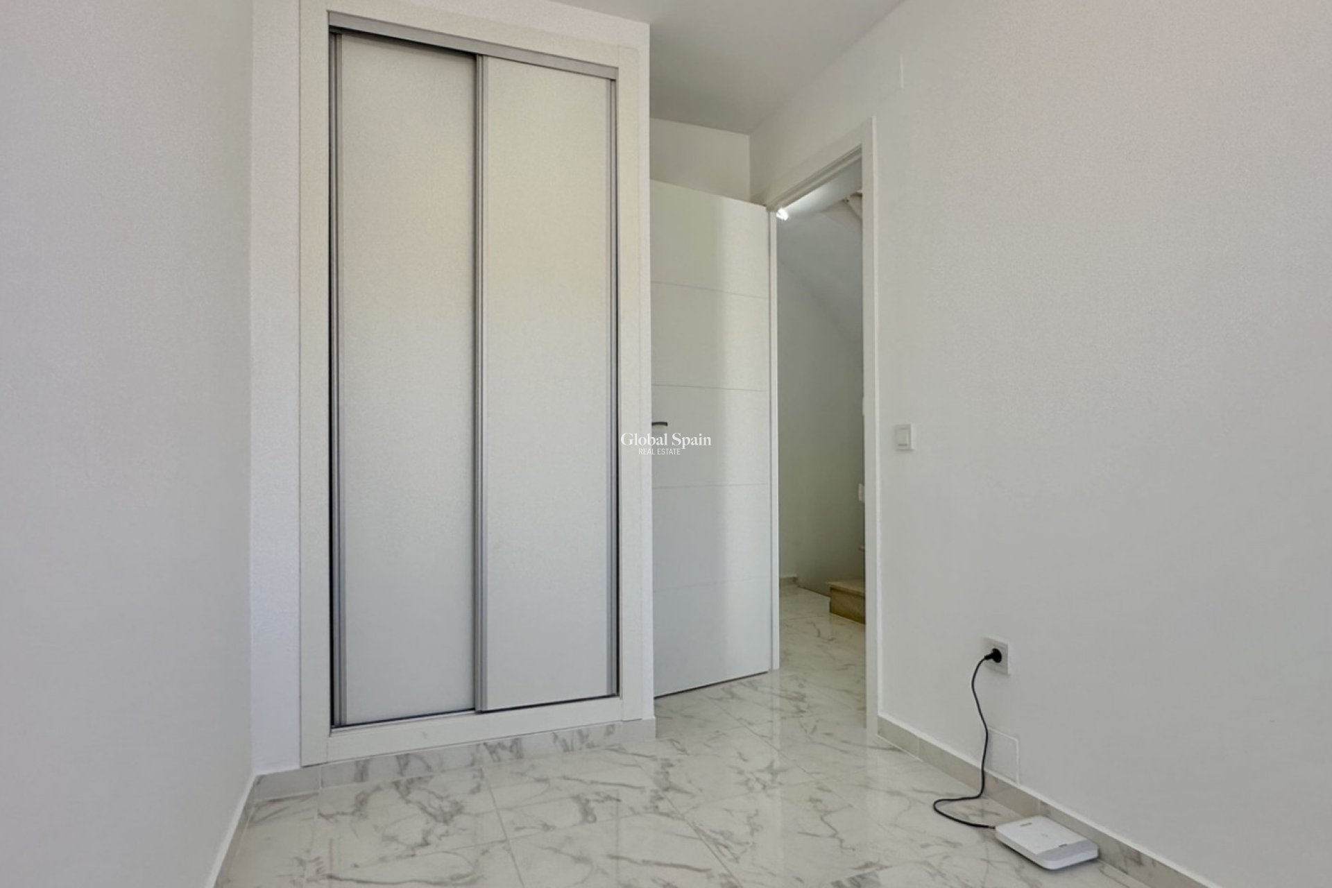 Resale - HOUSE -
TORREVIEJA - Costa Blanca