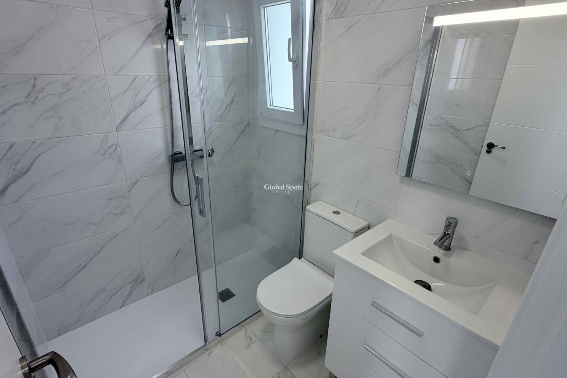 Resale - HOUSE -
TORREVIEJA - Costa Blanca