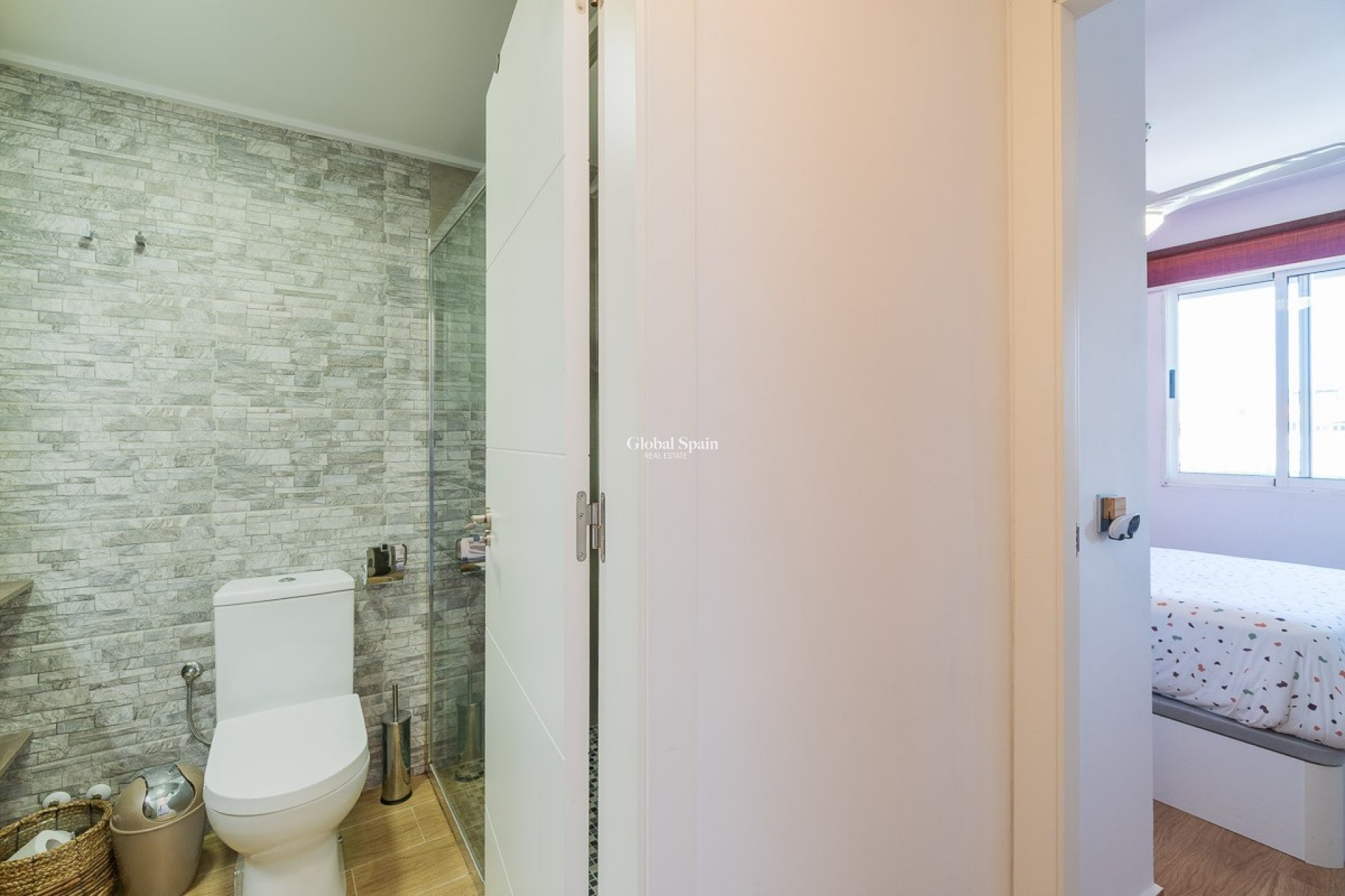 Resale - HOUSE -
TORREVIEJA - Costa Blanca