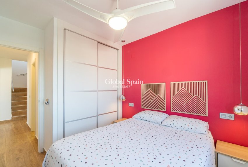 Resale - HOUSE -
TORREVIEJA - Costa Blanca