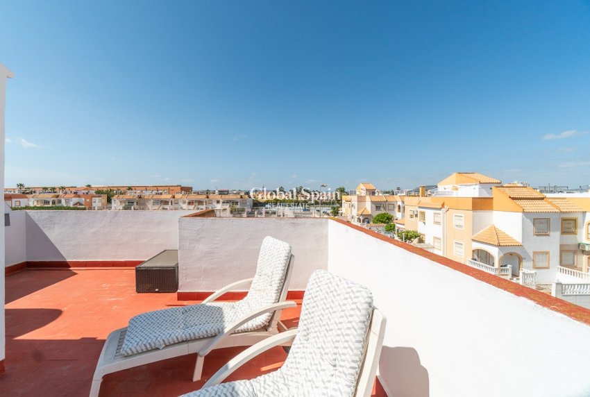 Resale - HOUSE -
TORREVIEJA - Costa Blanca