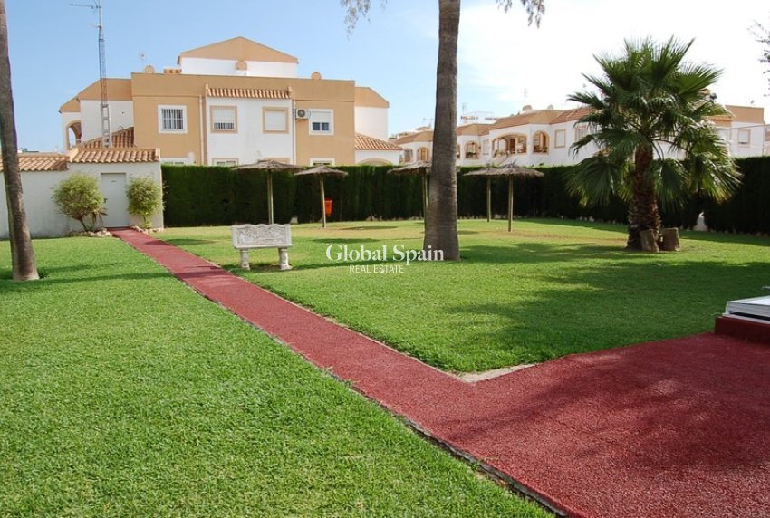 Resale - HOUSE -
TORREVIEJA - Costa Blanca