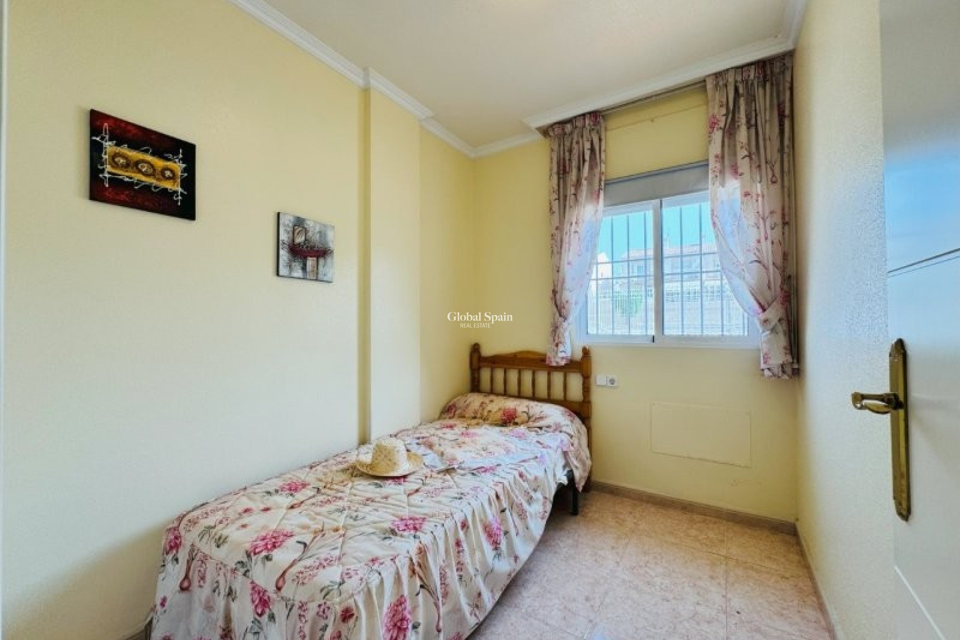 Resale - HOUSE -
TORREVIEJA - Costa Blanca