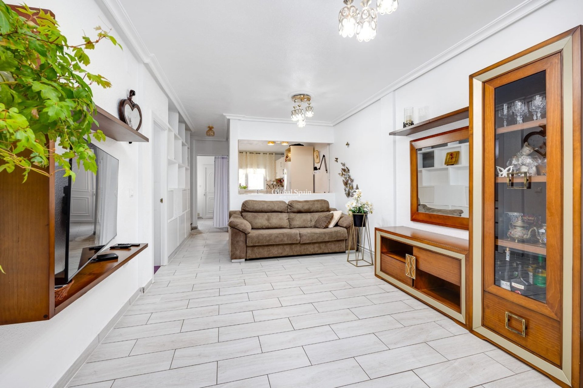 Resale - HOUSE -
TORREVIEJA - Costa Blanca