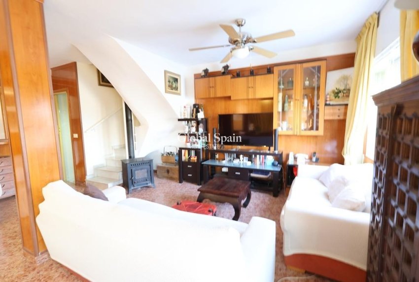 Resale - HOUSE -
TORREVIEJA - Costa Blanca