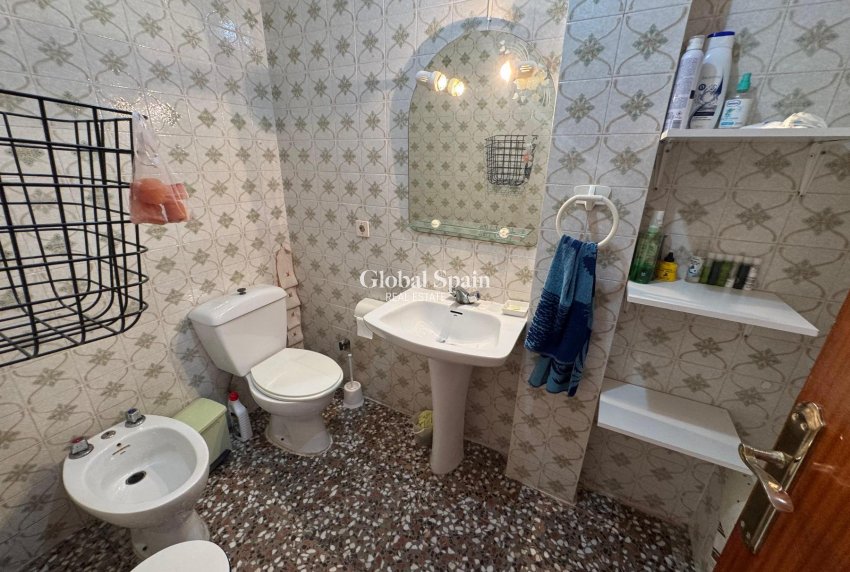 Resale - HOUSE -
TORREVIEJA - Costa Blanca