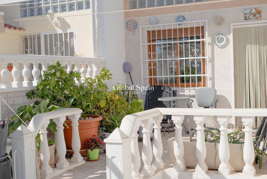 Resale - HOUSE -
TORREVIEJA - Costa Blanca