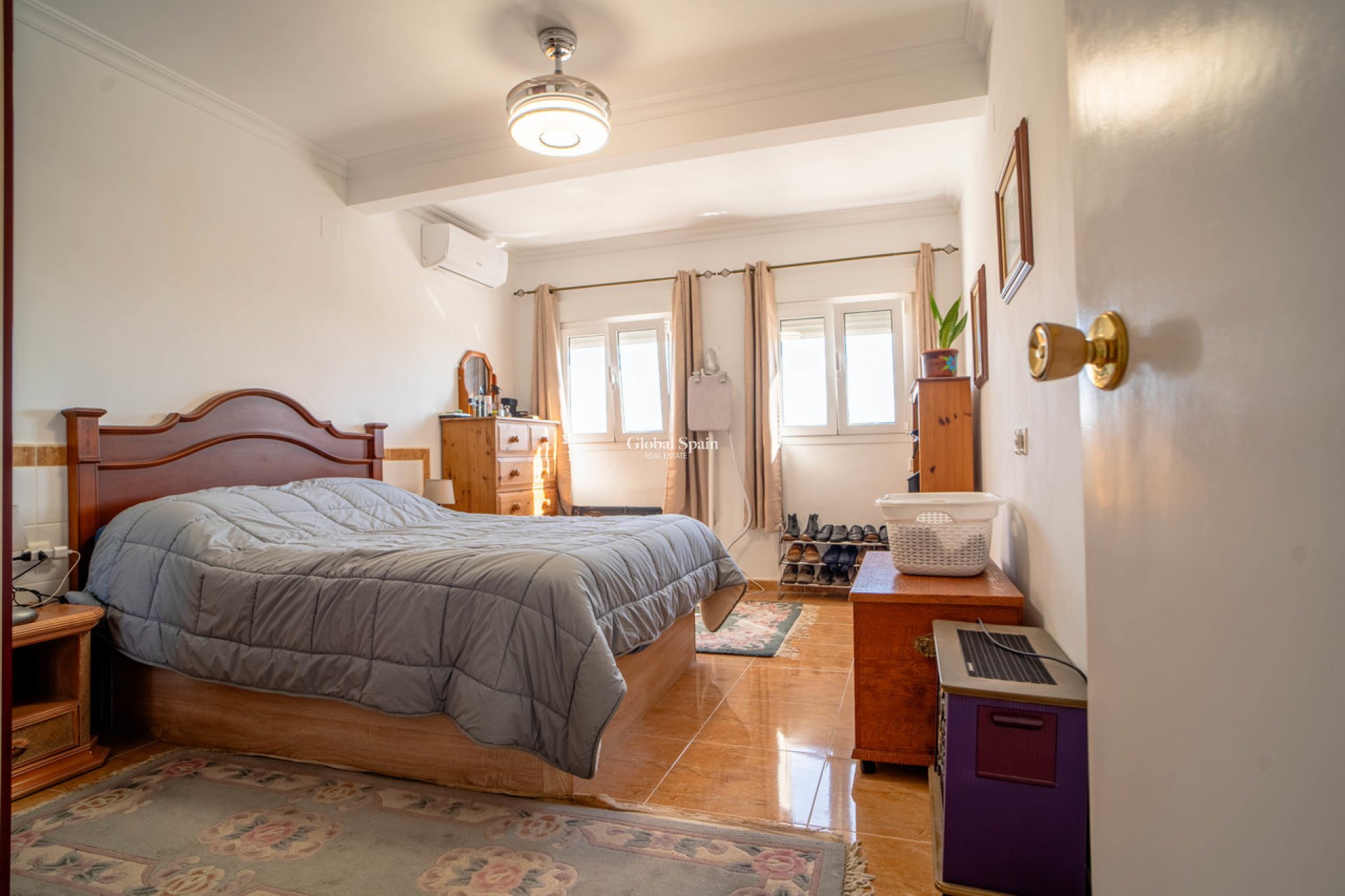 Resale - HOUSE -
TORREVIEJA - Costa Blanca