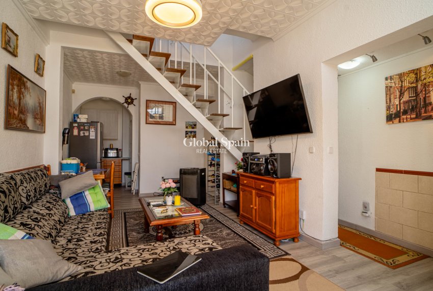 Resale - HOUSE -
TORREVIEJA - Costa Blanca