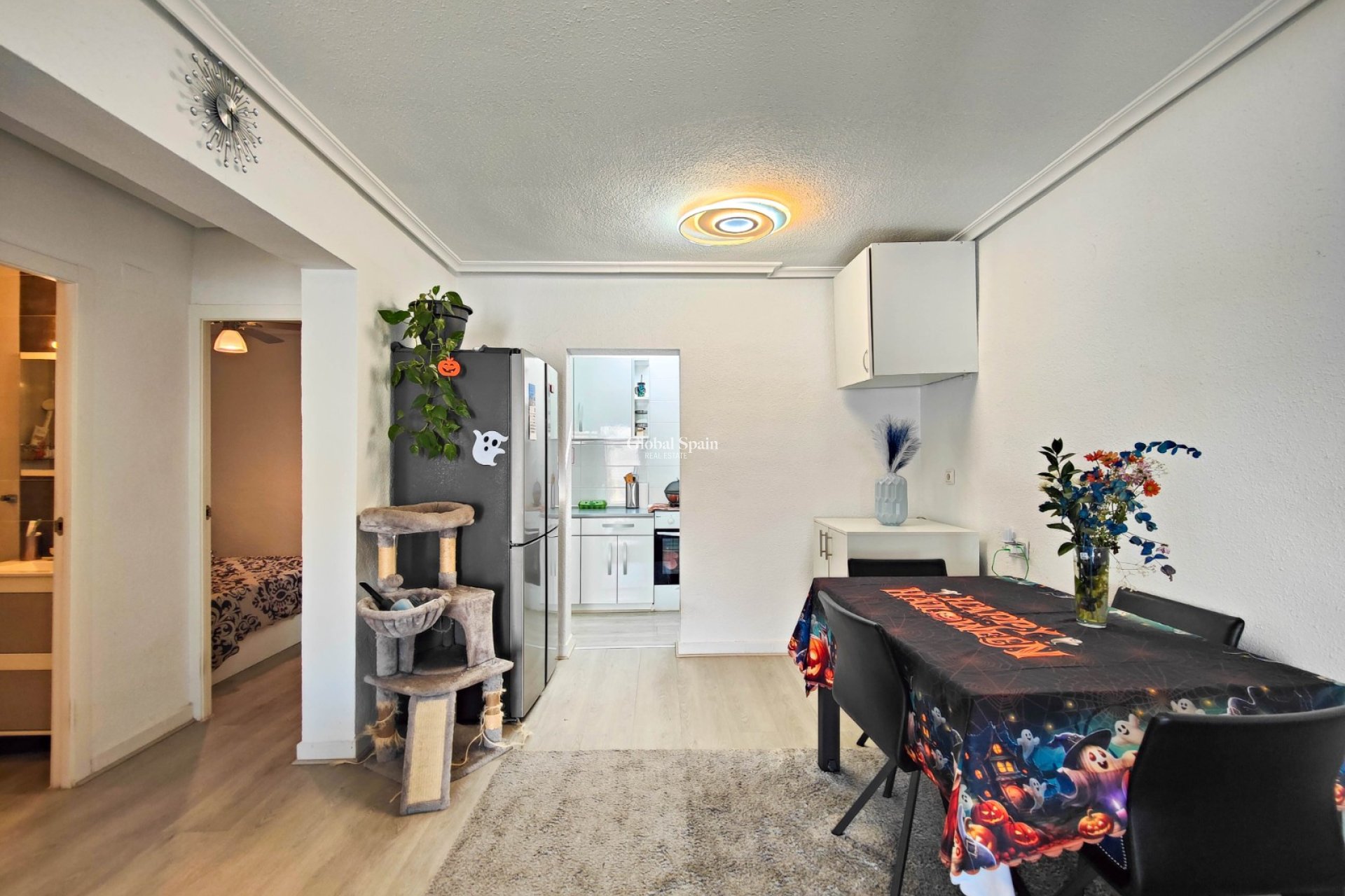 Resale - HOUSE -
TORREVIEJA - Costa Blanca