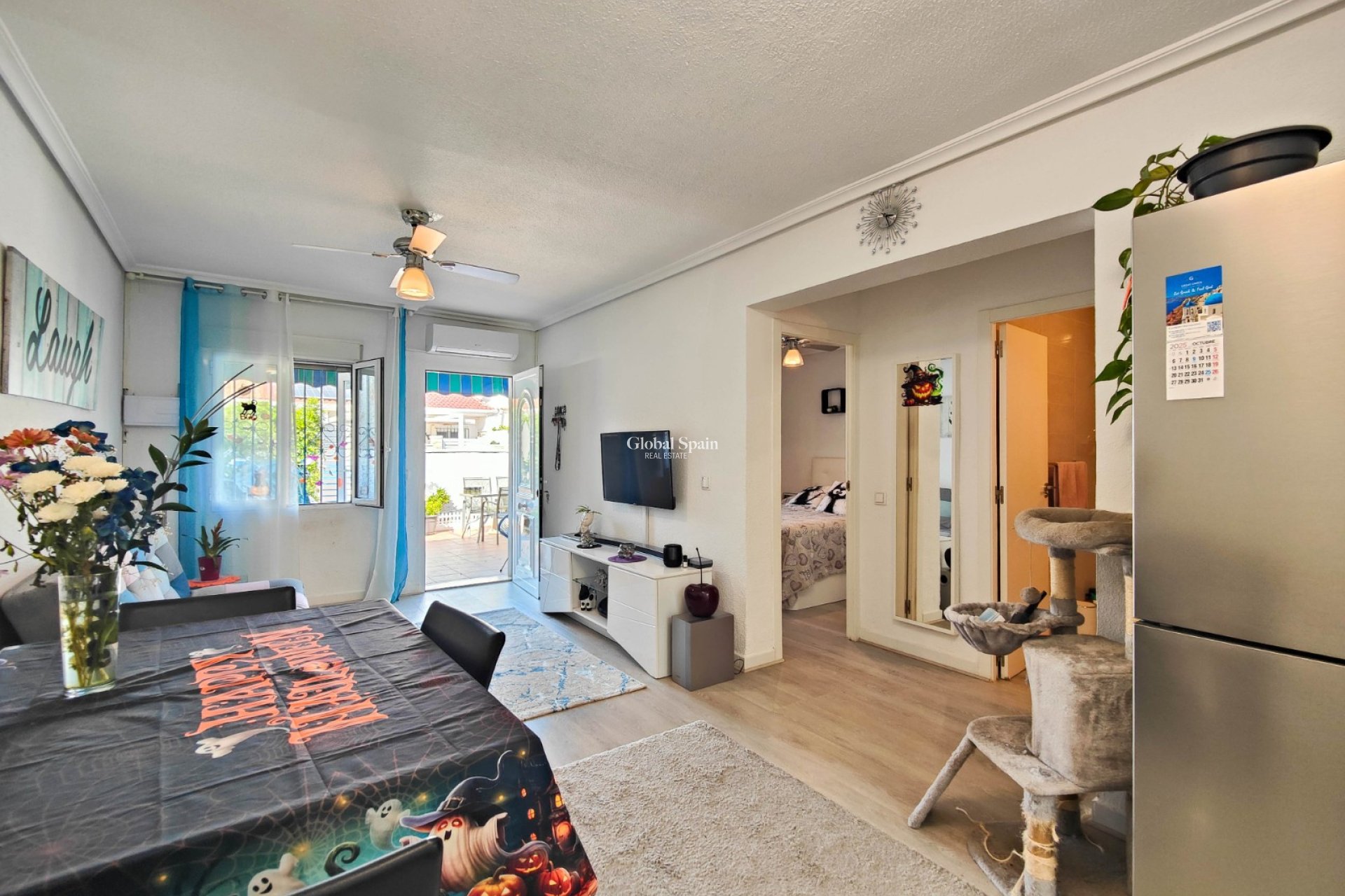 Resale - HOUSE -
TORREVIEJA - Costa Blanca
