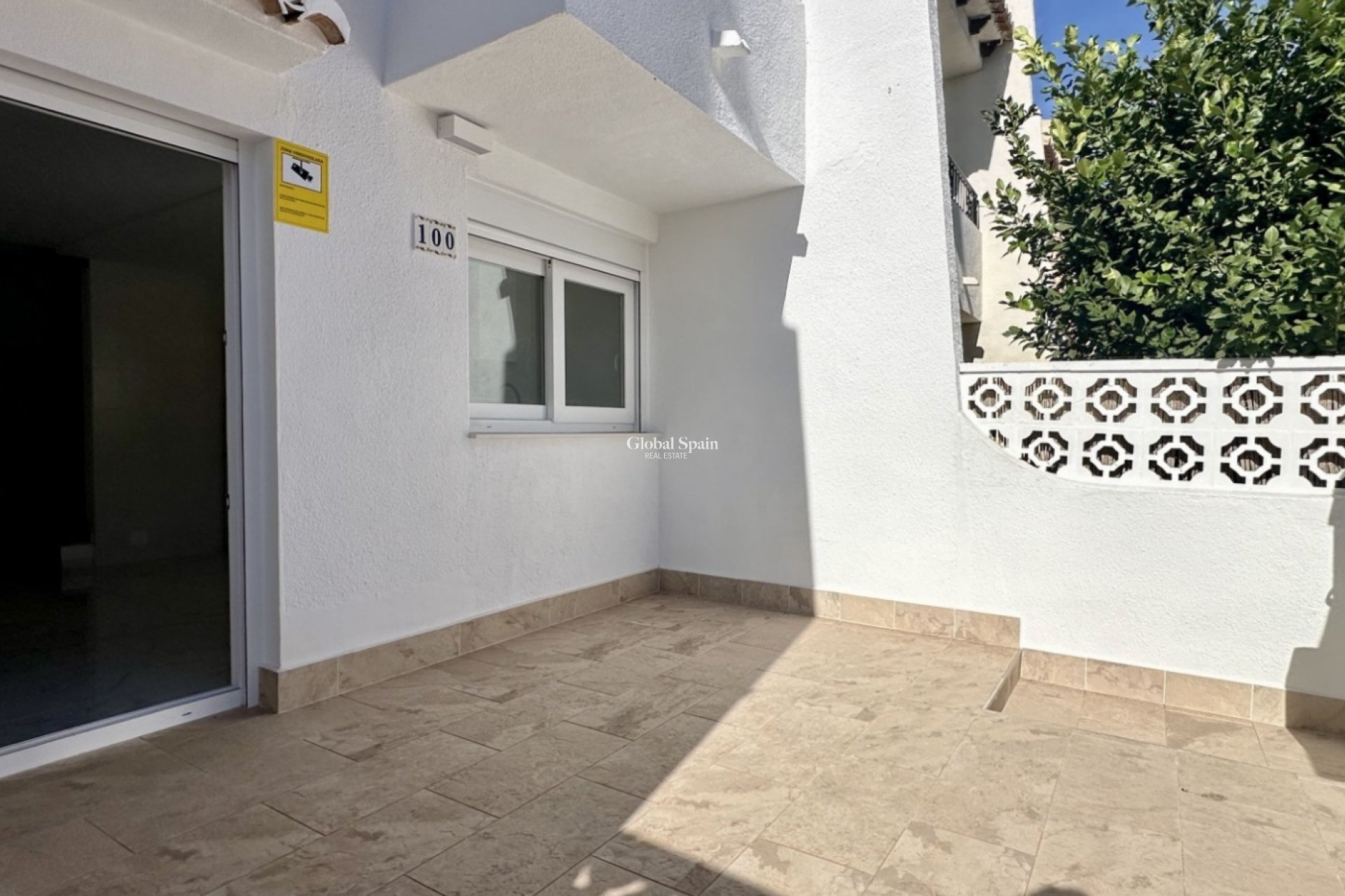 Resale - HOUSE -
TORREVIEJA - Costa Blanca