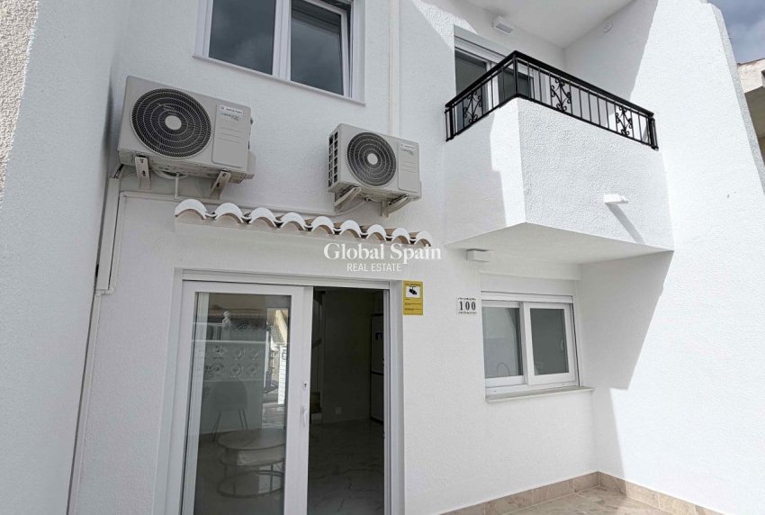 Resale - HOUSE -
TORREVIEJA - Costa Blanca