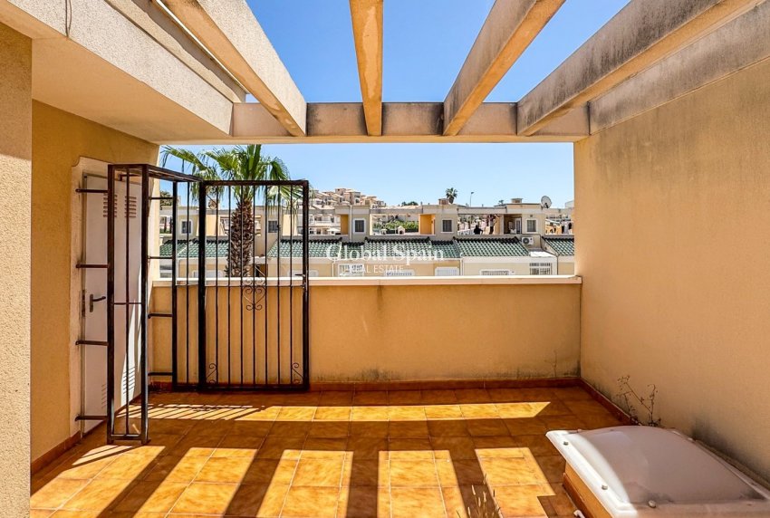 Resale - HOUSE -
TORREVIEJA - Costa Blanca