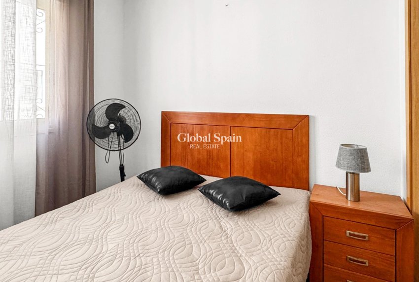 Resale - HOUSE -
TORREVIEJA - Costa Blanca