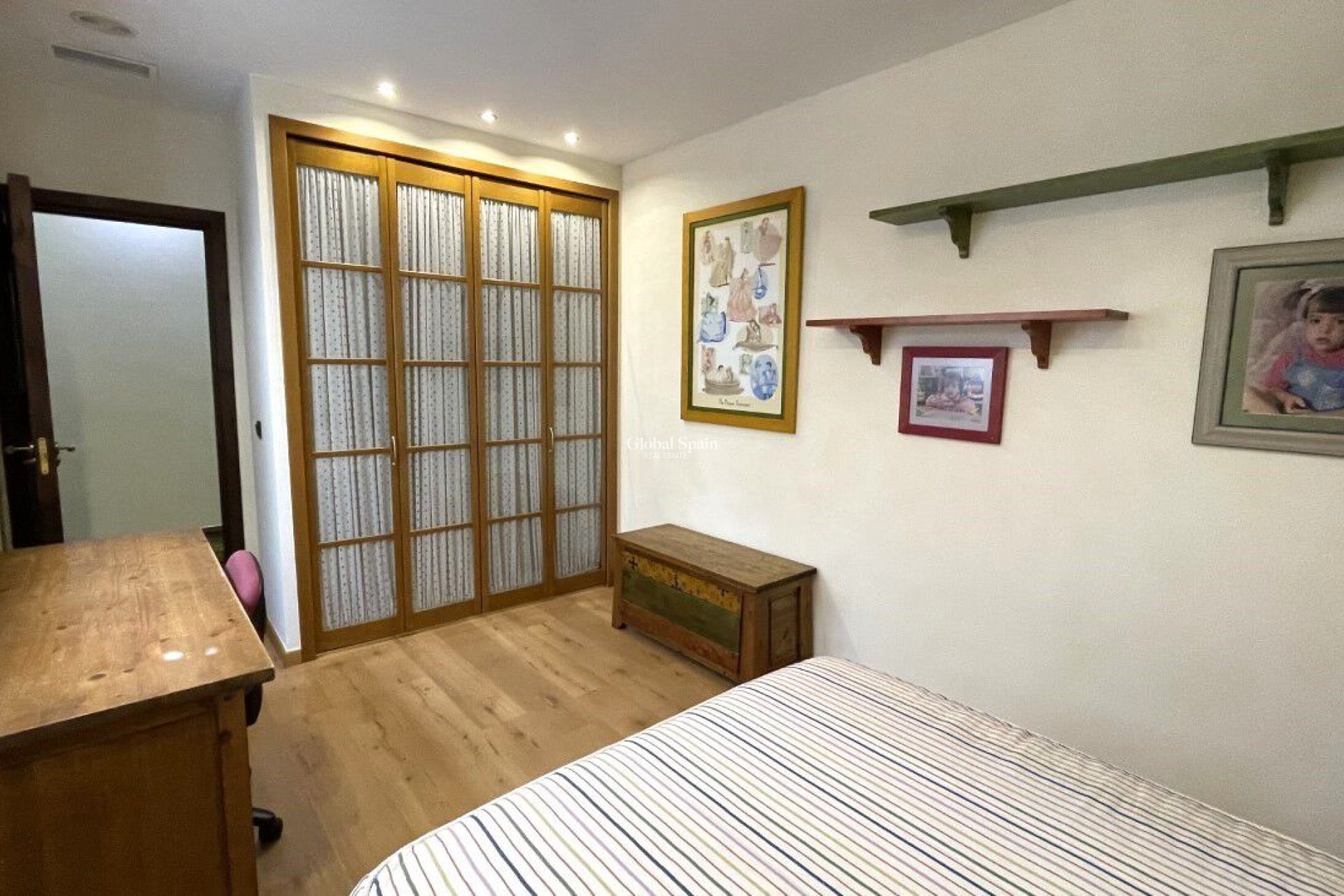 Resale - HOUSE -
TORREVIEJA - Costa Blanca