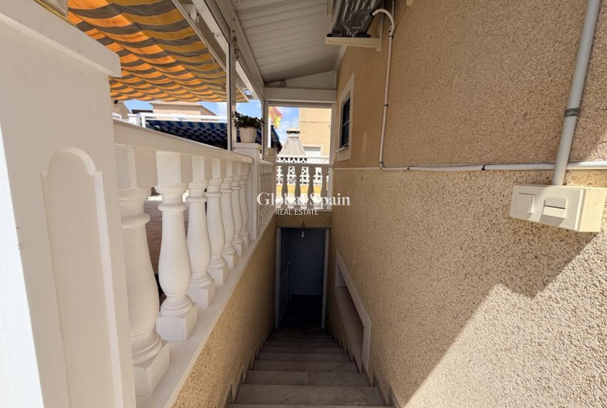 Resale - HOUSE -
TORREVIEJA - Costa Blanca