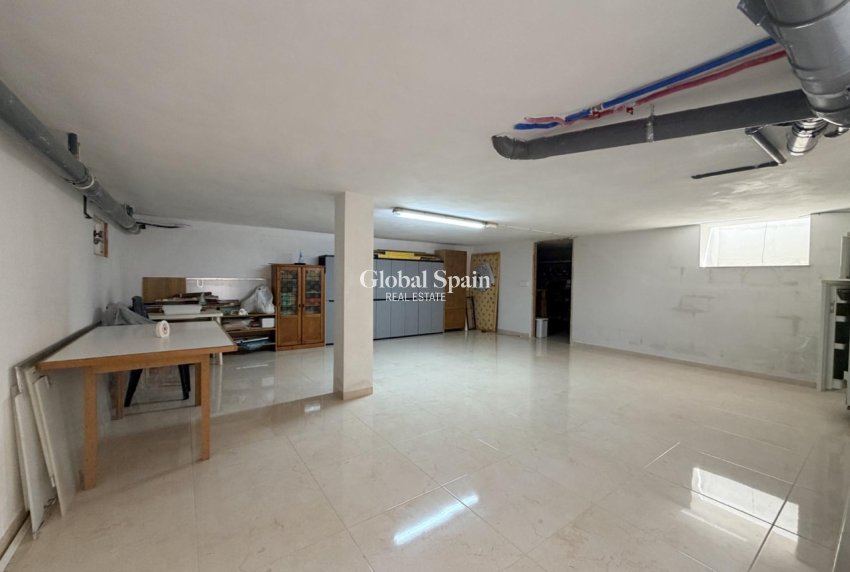 Resale - HOUSE -
TORREVIEJA - Costa Blanca