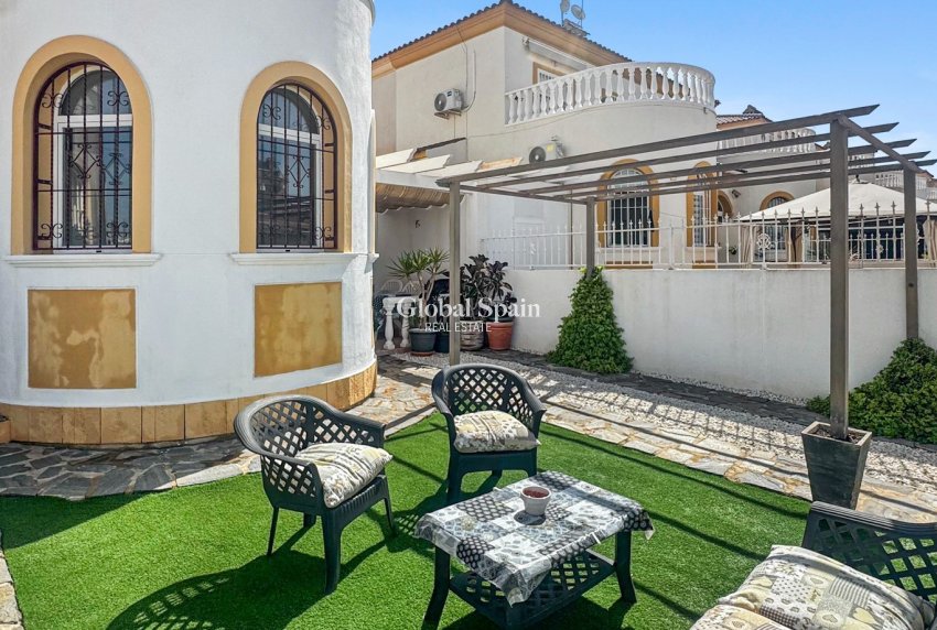 Resale - HOUSE -
TORREVIEJA - Costa Blanca