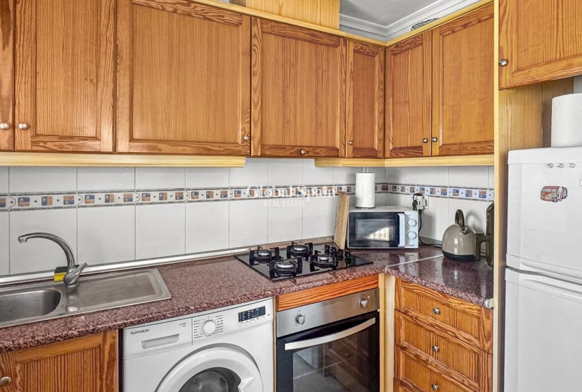 Resale - HOUSE -
TORREVIEJA - Costa Blanca