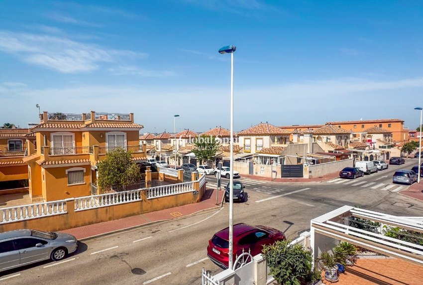 Resale - HOUSE -
TORREVIEJA - Costa Blanca
