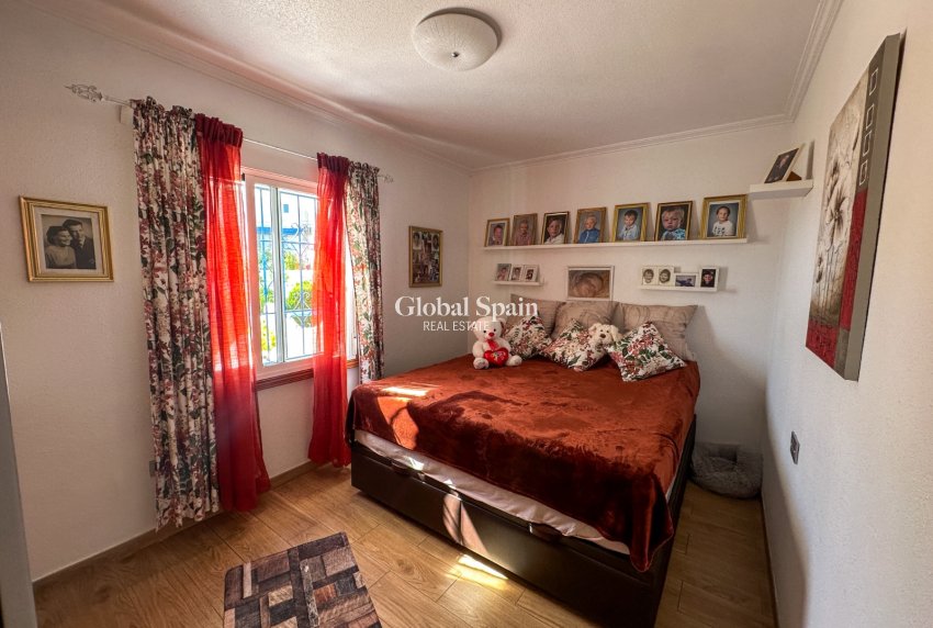 Resale - HOUSE -
TORREVIEJA - Costa Blanca