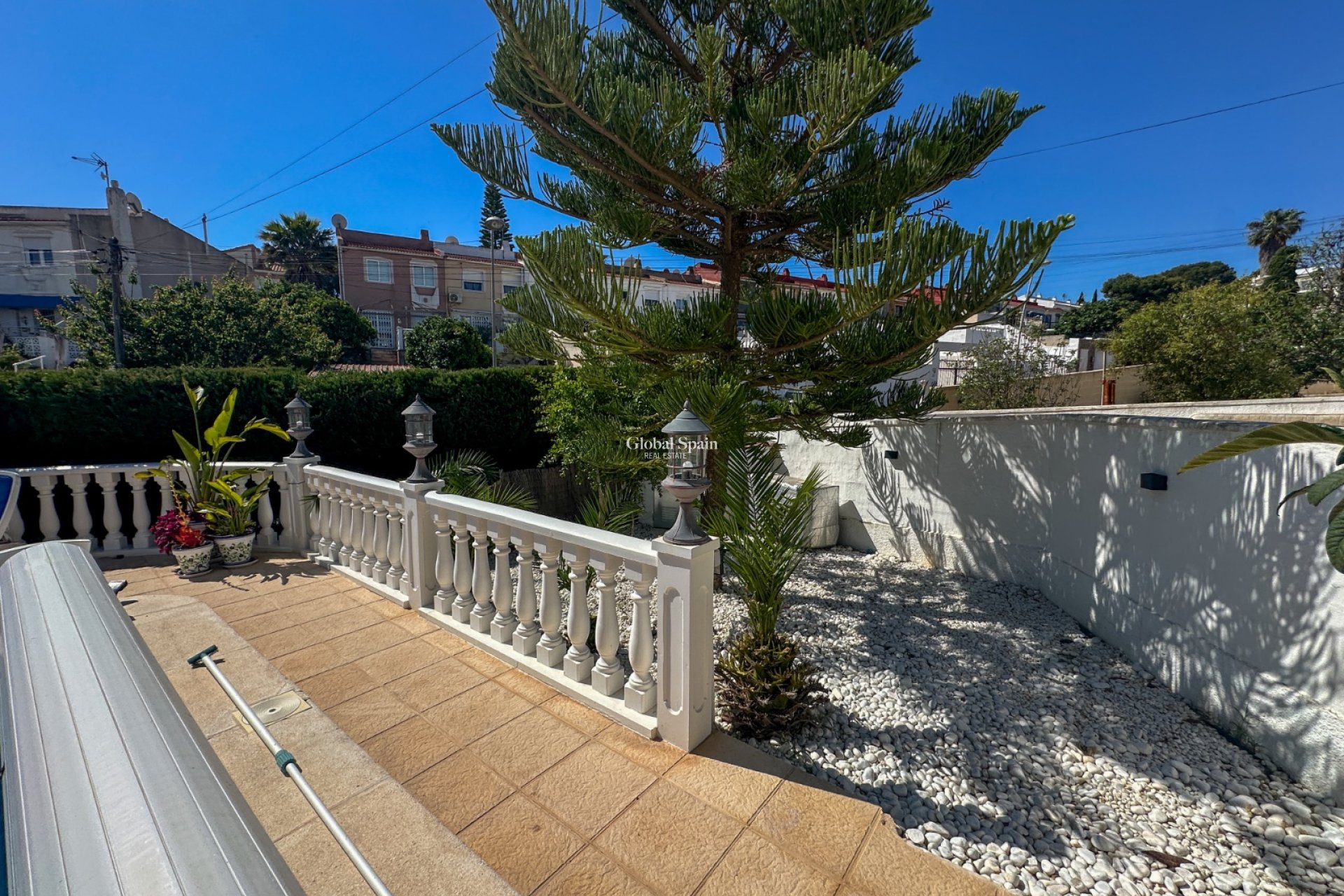 Resale - HOUSE -
TORREVIEJA - Costa Blanca