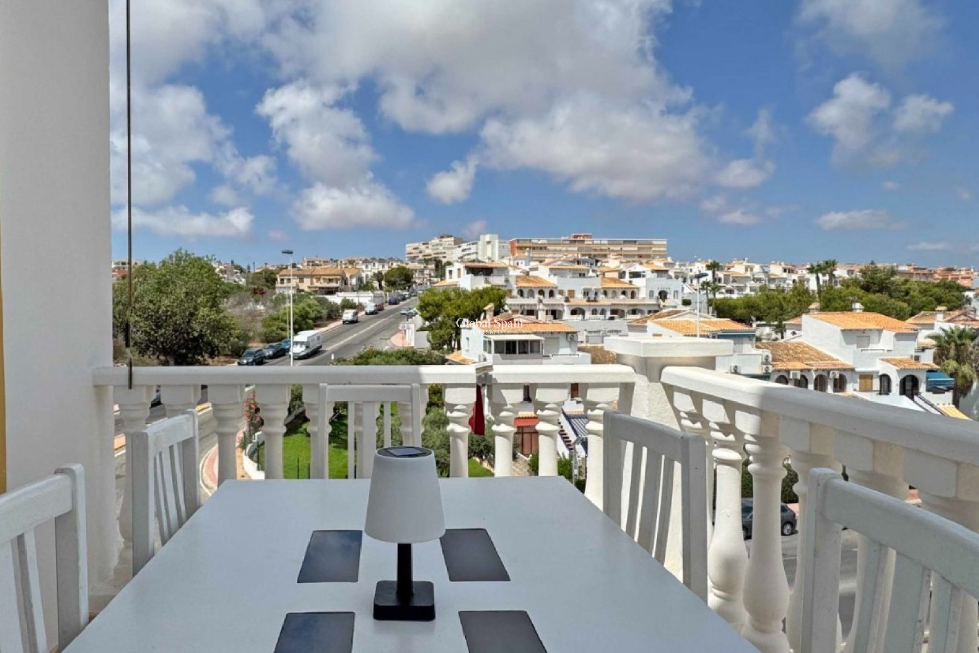 Resale - HOUSE -
TORREVIEJA - Costa Blanca