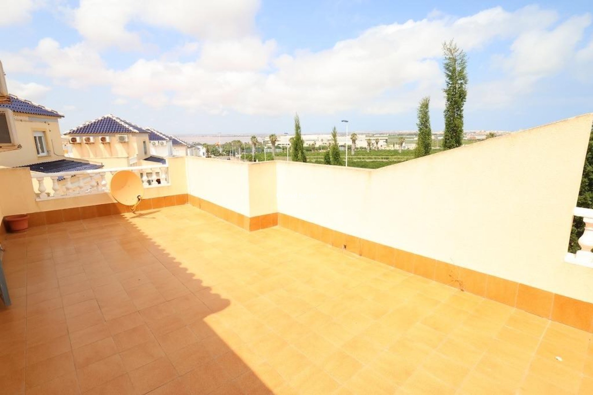 Resale - HOUSE -
TORREVIEJA - Costa Blanca