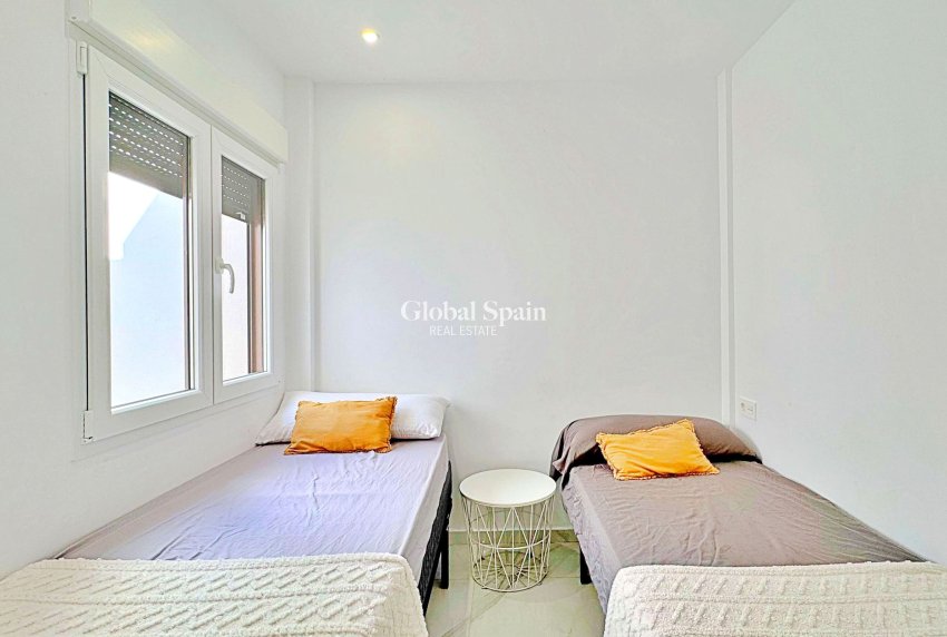 Resale - HOUSE -
TORREVIEJA - Costa Blanca