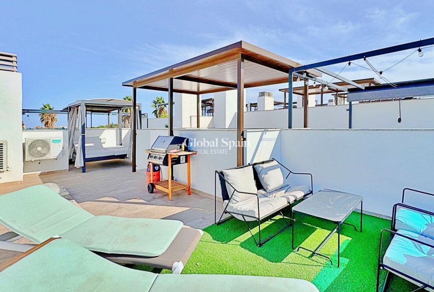 Resale - HOUSE -
TORREVIEJA - Costa Blanca