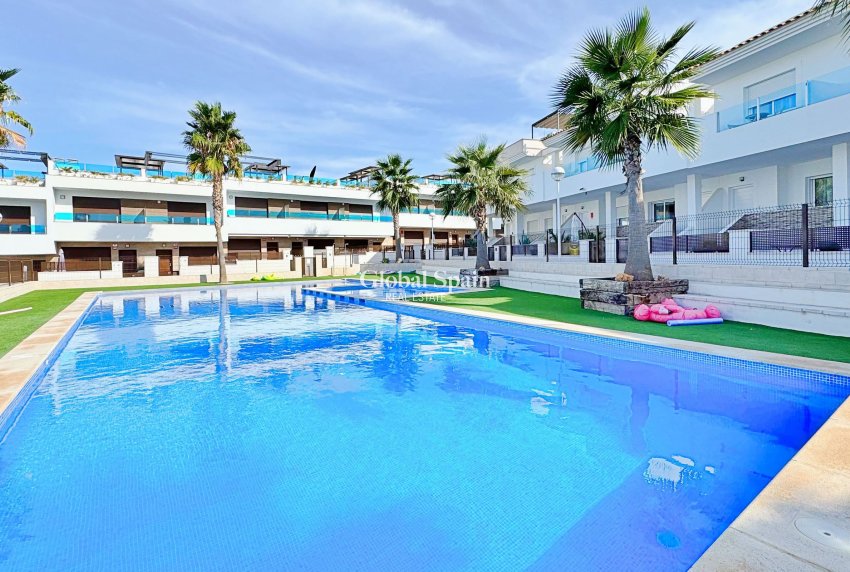 Resale - HOUSE -
TORREVIEJA - Costa Blanca