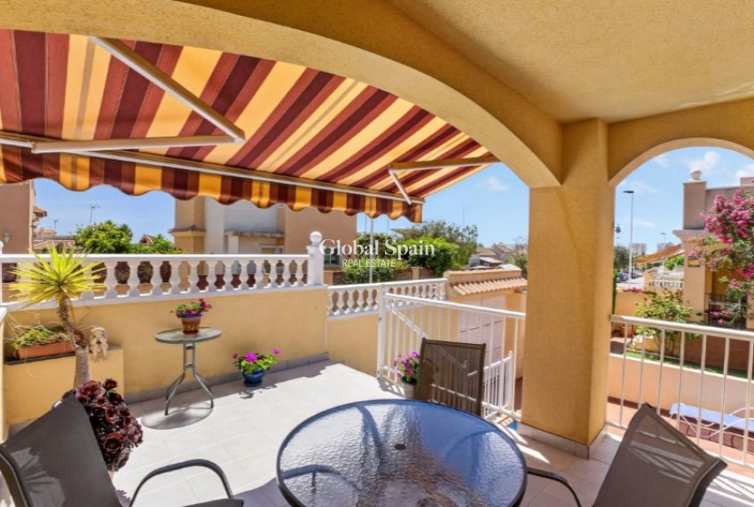 Resale - HOUSE -
TORREVIEJA - Costa Blanca